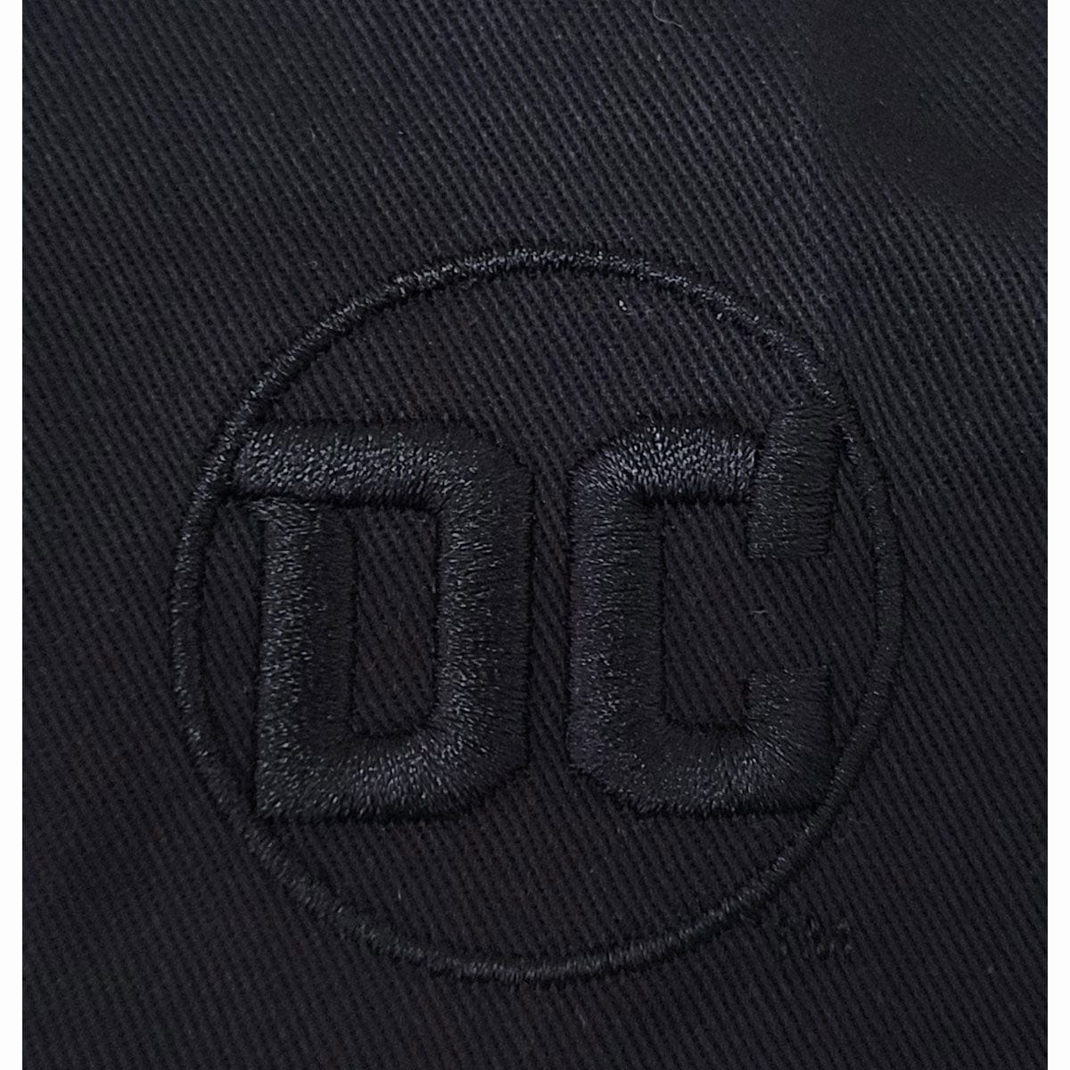 BATMAN EYES LOGO - Baseball Caps Distressed with Metal Clasp - Spiral USA
